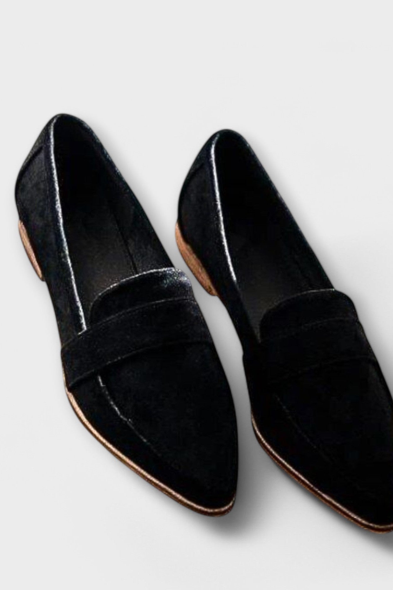 AMIA – STYLISHLY SMART WOMEN’S LOAFERS