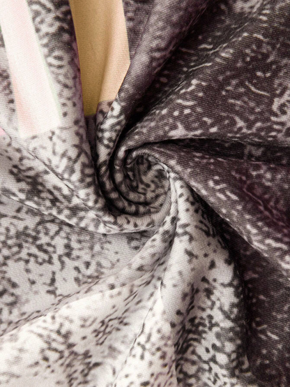 LOTTIE - DAINTY CHARM SWEATSHIRT