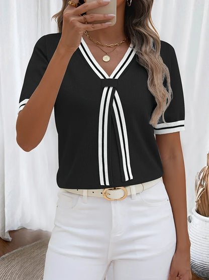 CLAUDE - COZY ELEGANCE V-NECK TOP