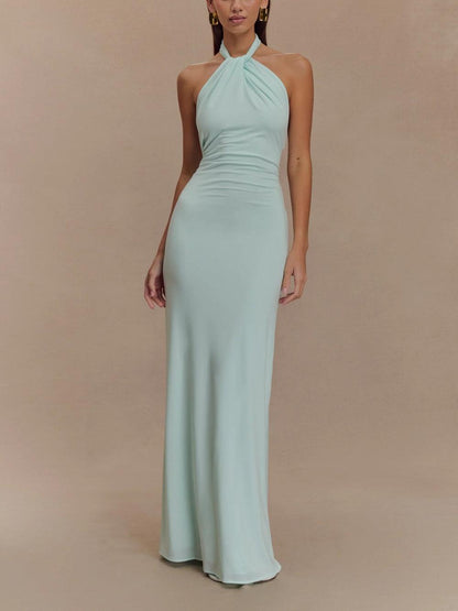 UNIQUE - ELEGANT HALTER MAXI DRESS