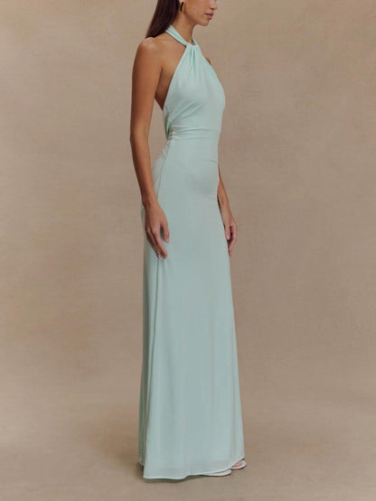 UNIQUE - ELEGANT HALTER MAXI DRESS