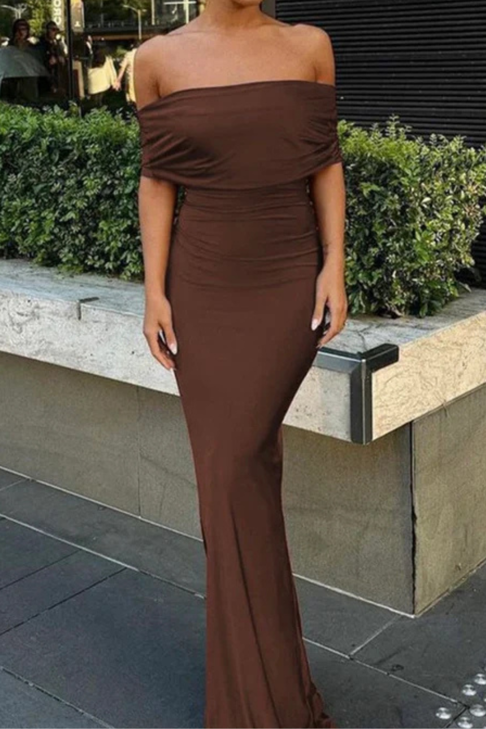 HERLENE - ONE-SHOULDER BODY-HUGGING DRESS