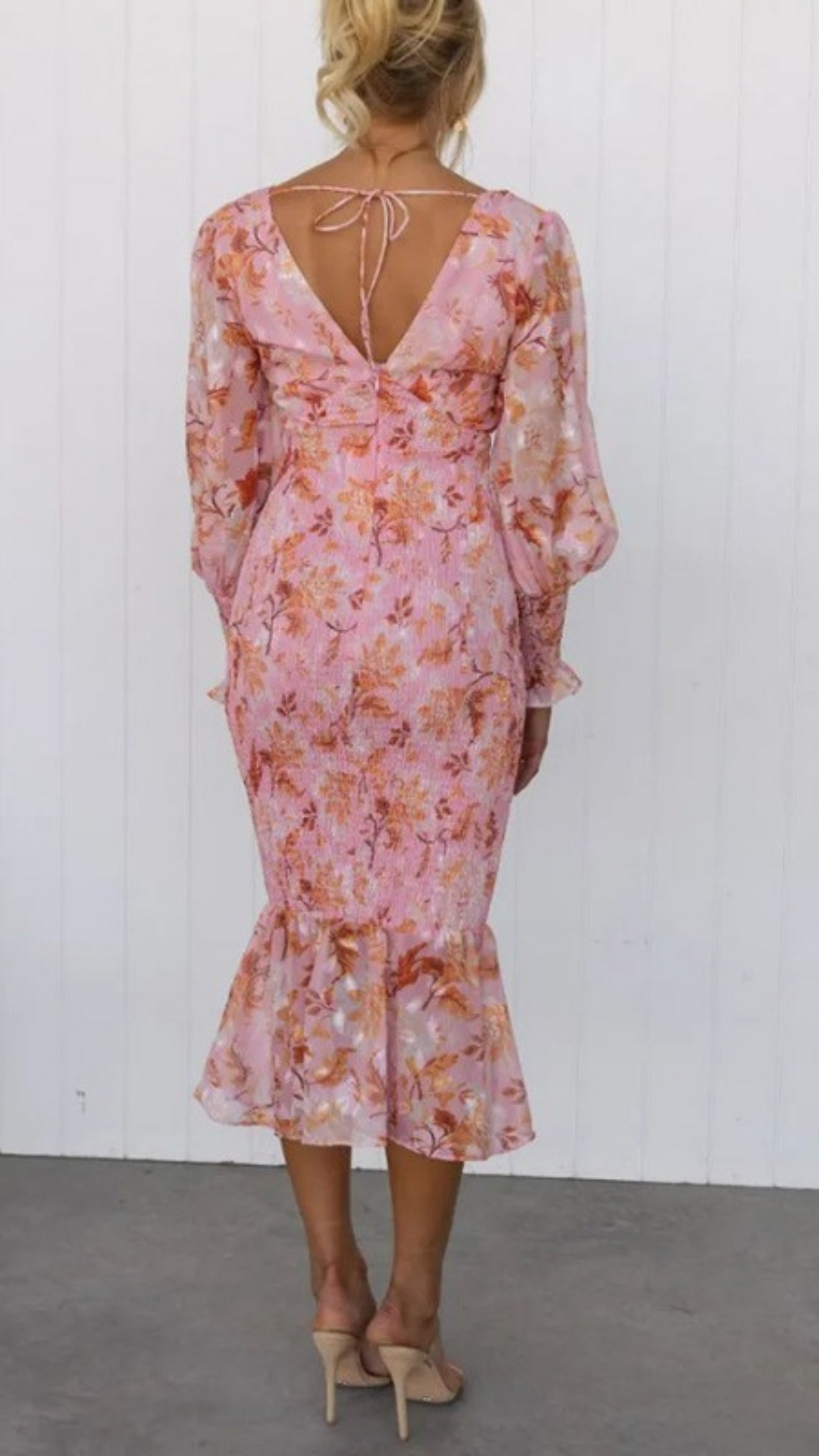 TARIE - V SHAPED NECK DRESS