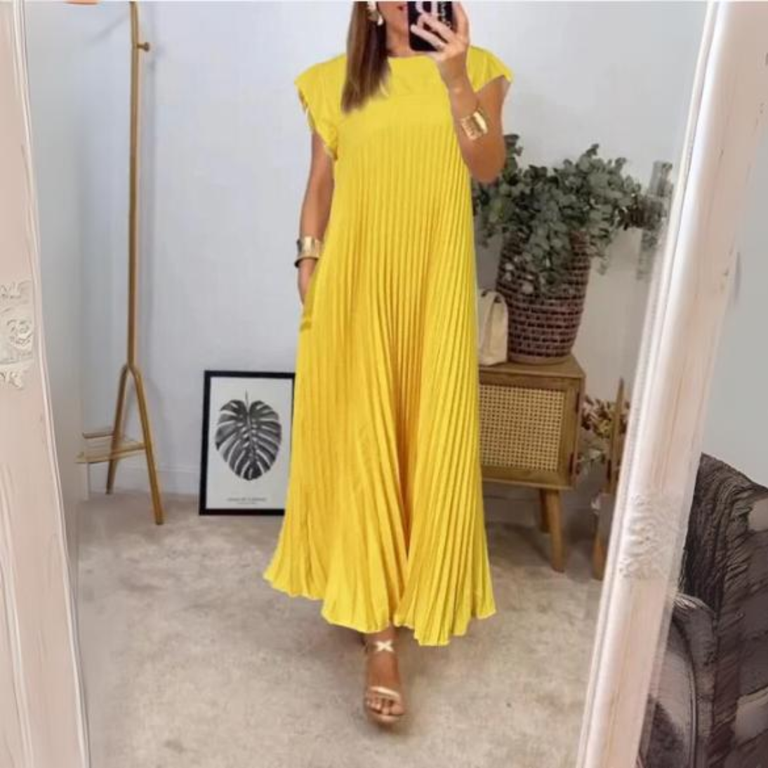 LUCANIA - SOPHISTICATED LUXURY DRESS