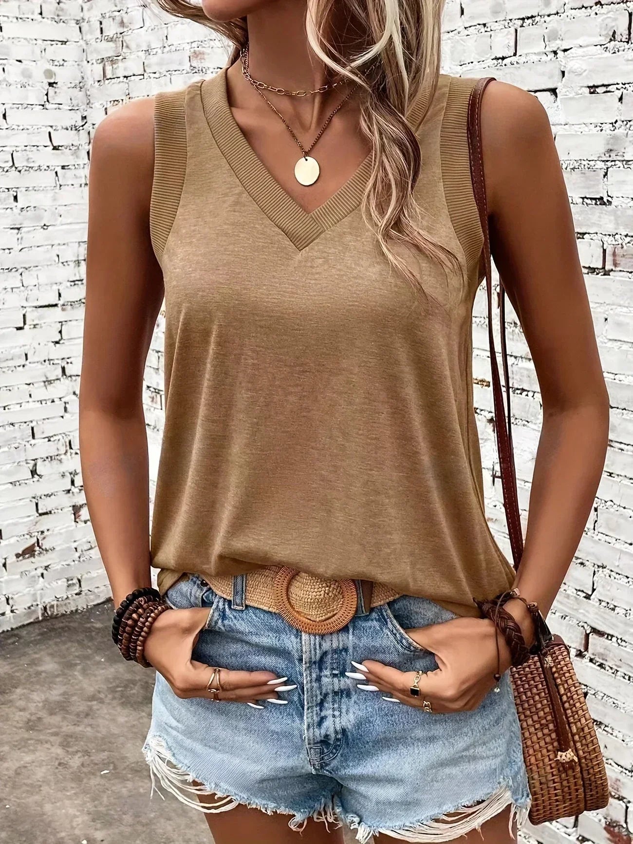 ARCADIA - AIRY V-NECK SLEEVELESS BLOUSE