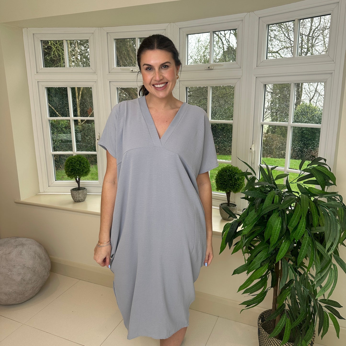 TANYA - V-NECK MAXI DRESS