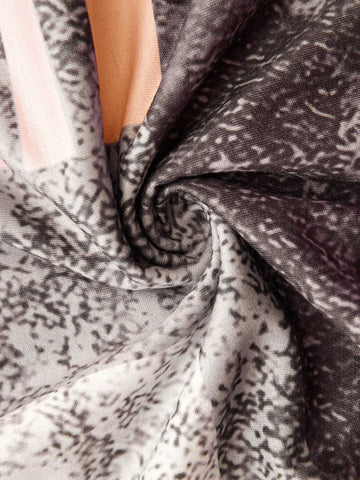 LOTTIE - DAINTY CHARM SWEATSHIRT