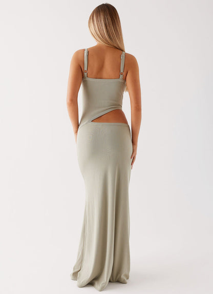 AVERNDALE - EFFORTLESS REFINED MAXI DRESS
