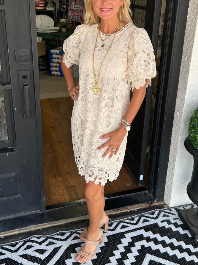SUNDAY - ELEGANT LACE DRESS