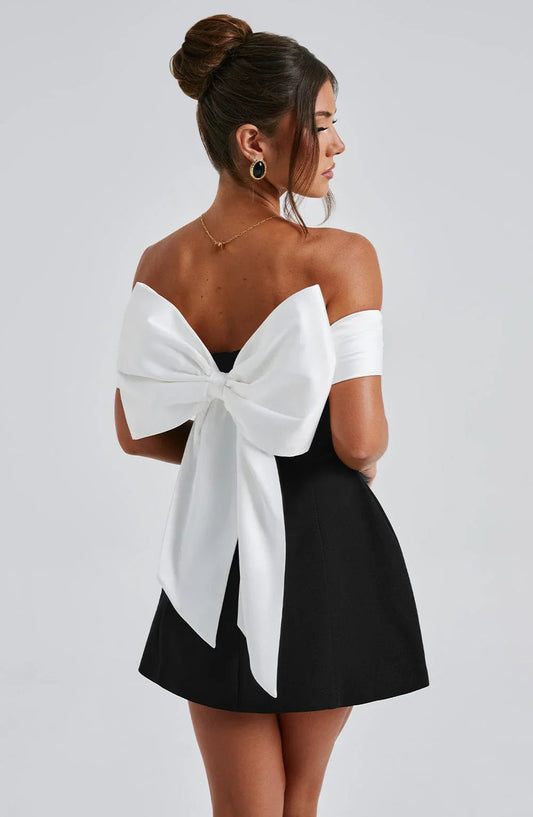 KISSES - OVERSIZED BOW MINI DRESS