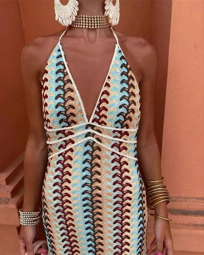 Andie - Chic V-Neck Dress