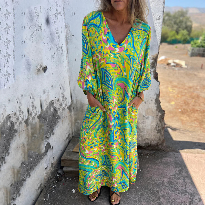 WOLLY - MODERN ELEGANCE V-NECK DRESS